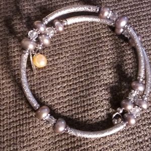Vantel Pearls Smokey Steel Wrist Candy